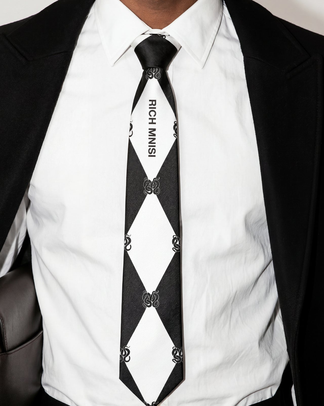 The Nyoka Diamond B/W Tie